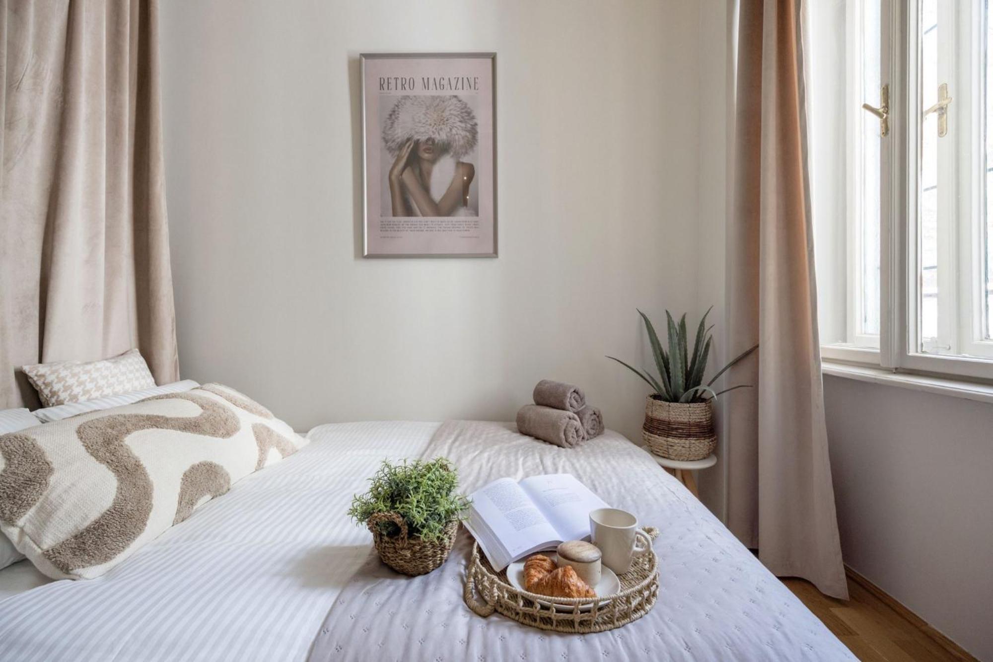 Timeless Elegant Apartment By Opera House บูดาเปสต์ ภายนอก รูปภาพ