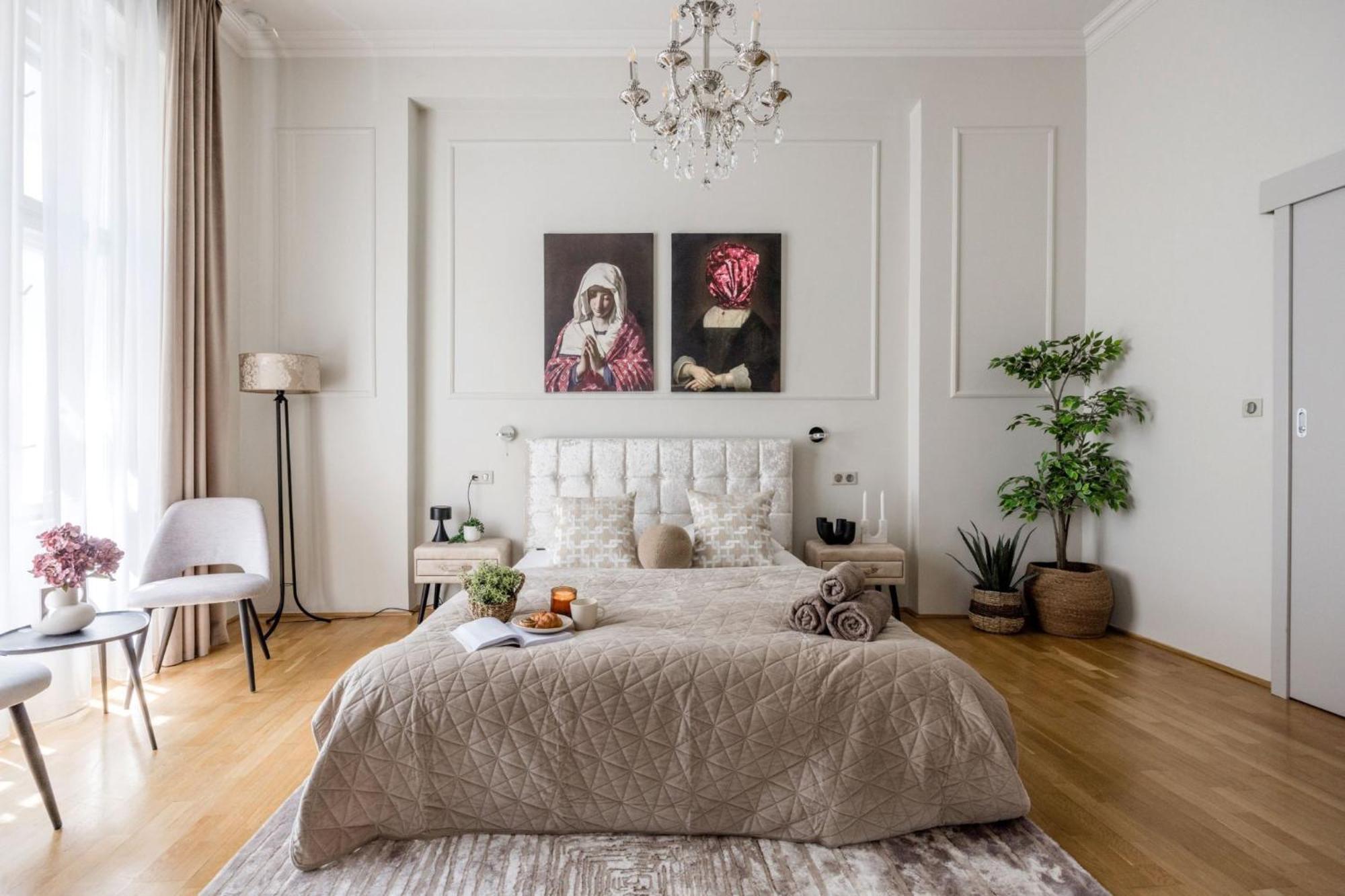 Timeless Elegant Apartment By Opera House บูดาเปสต์ ภายนอก รูปภาพ
